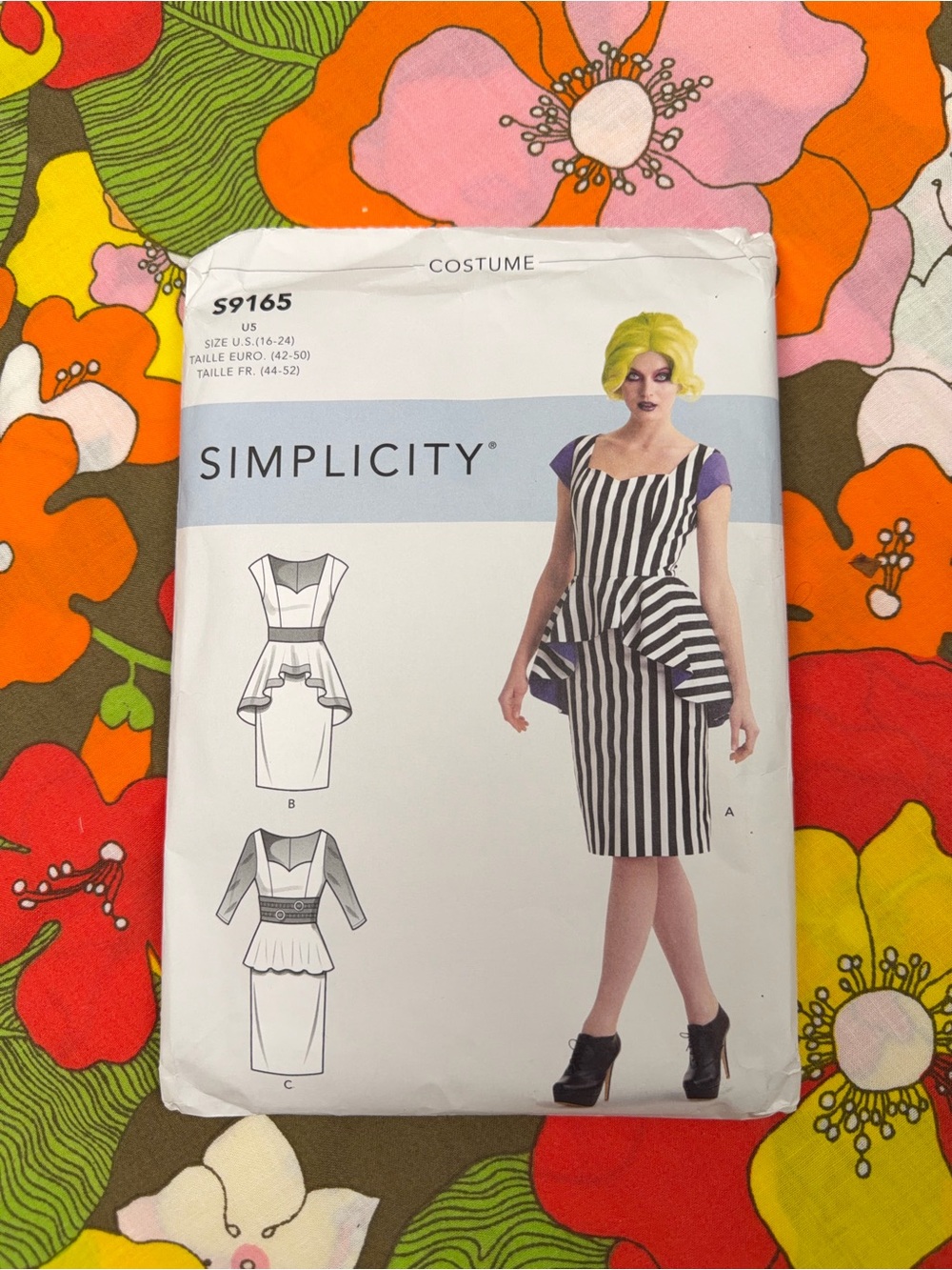 Simplicity Beetlejuice Retro Wiggle Dress Peplum Witch Sz 16-24 S9165 Costume